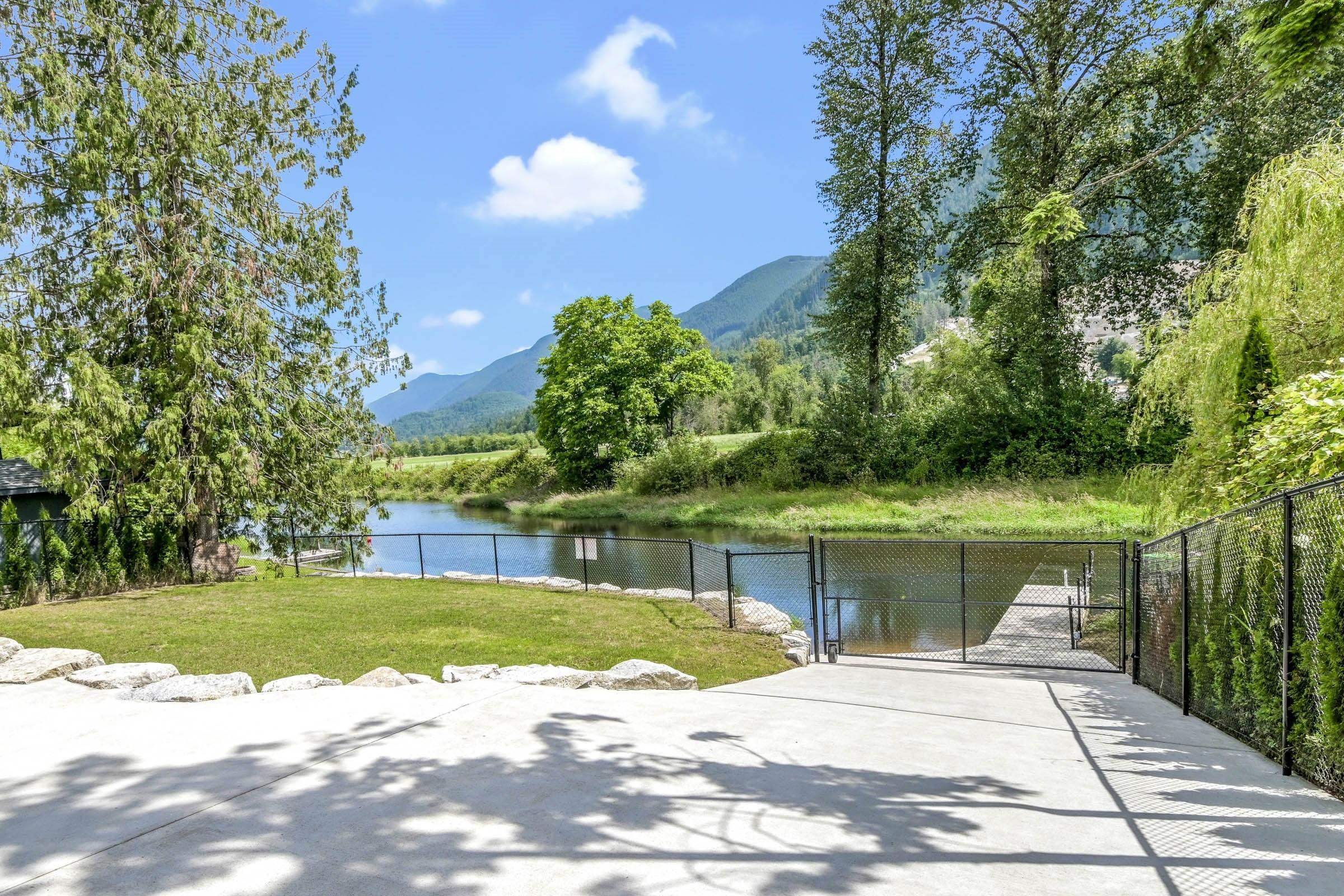 10080 Mountainview Road, Mission, BC