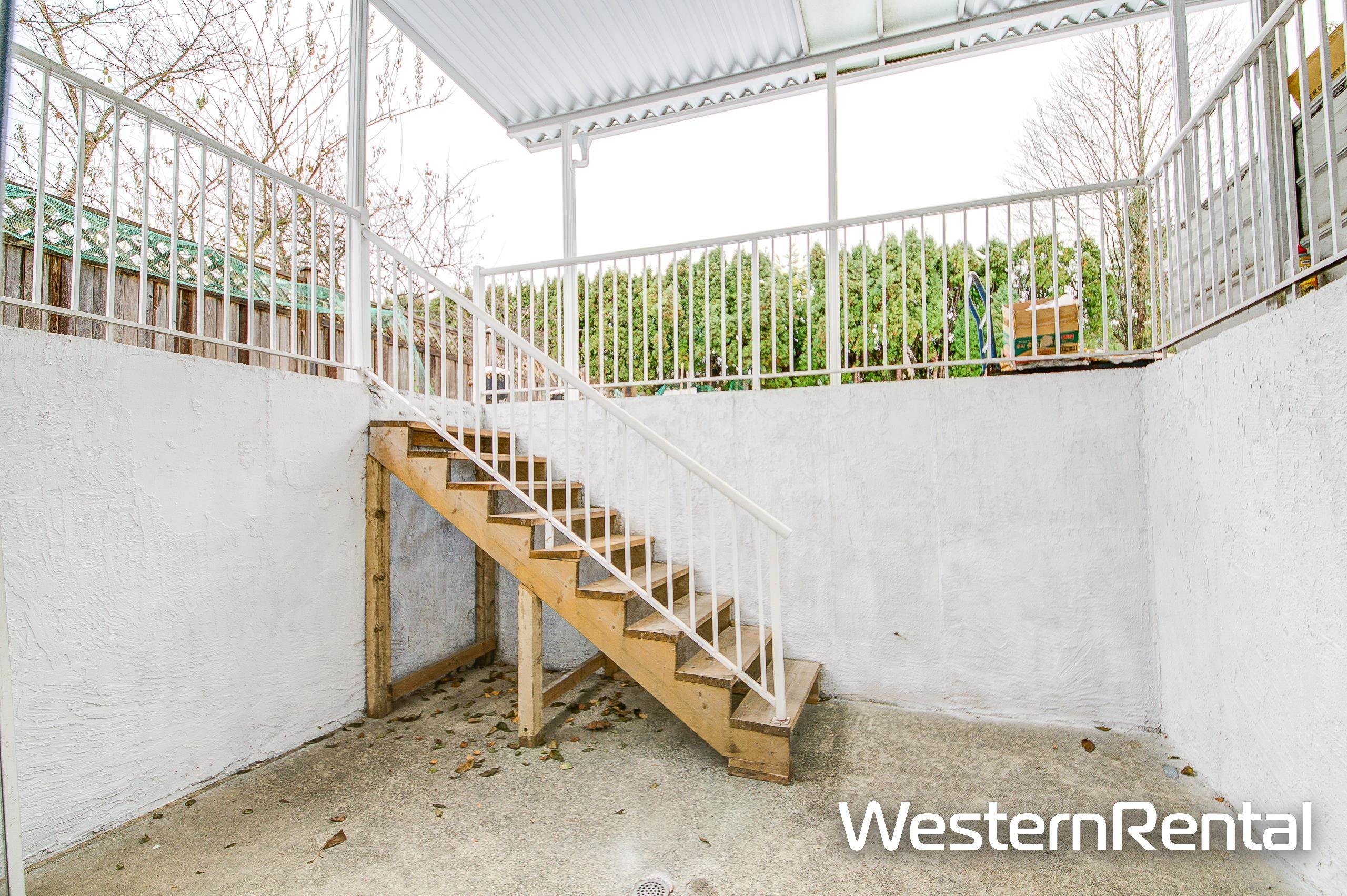 Bsmt-11028 162A Street, Surrey, BC