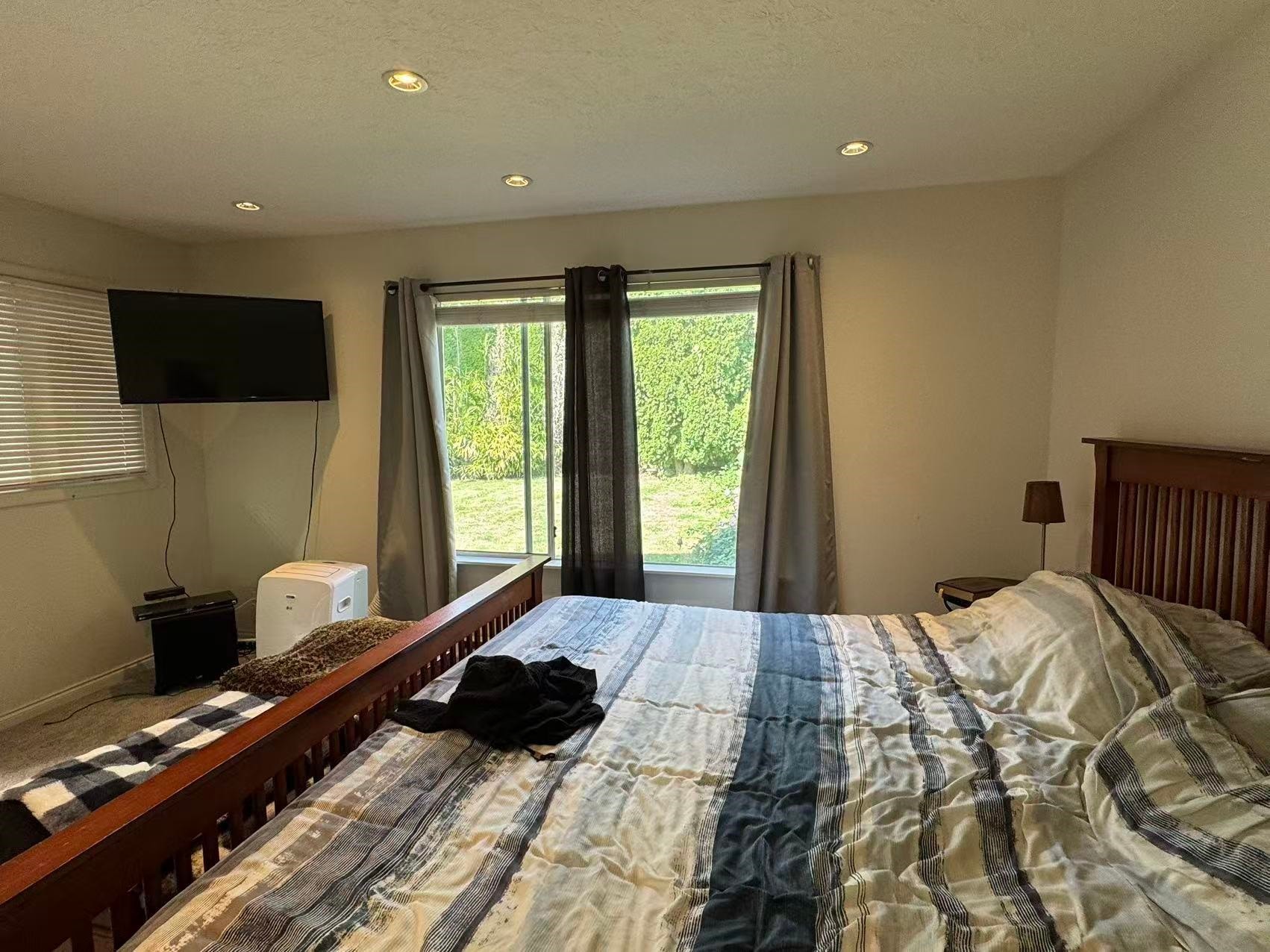 14181 Malabar Avenue, White Rock, BC