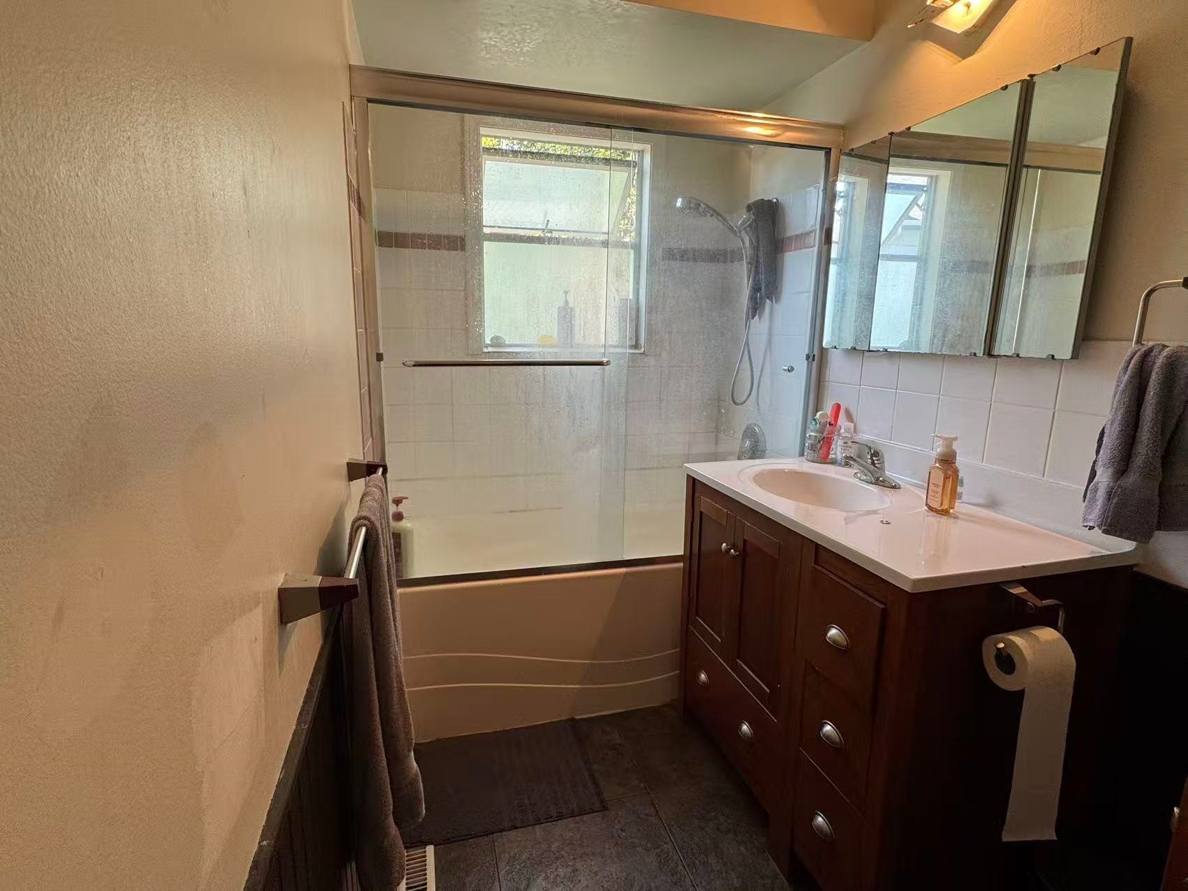 14181 Malabar Avenue, White Rock, BC