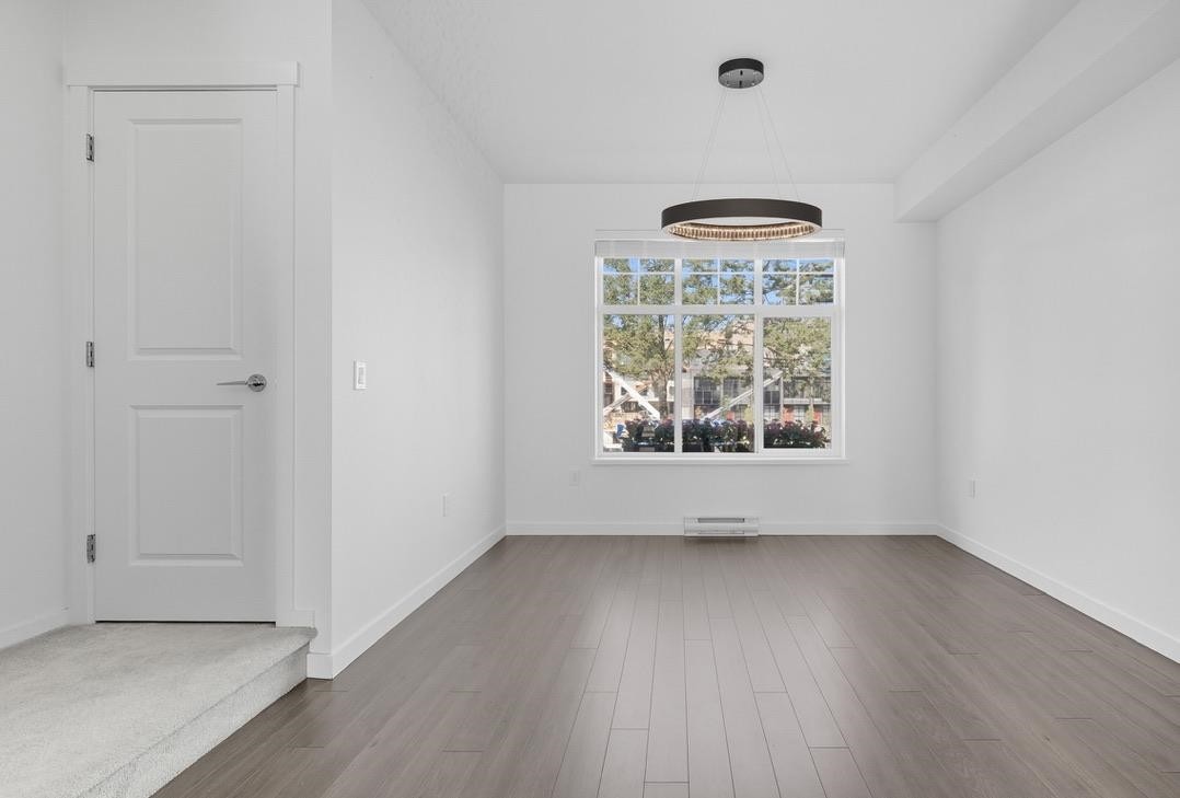 10-15778 85 Avenue, Surrey, BC