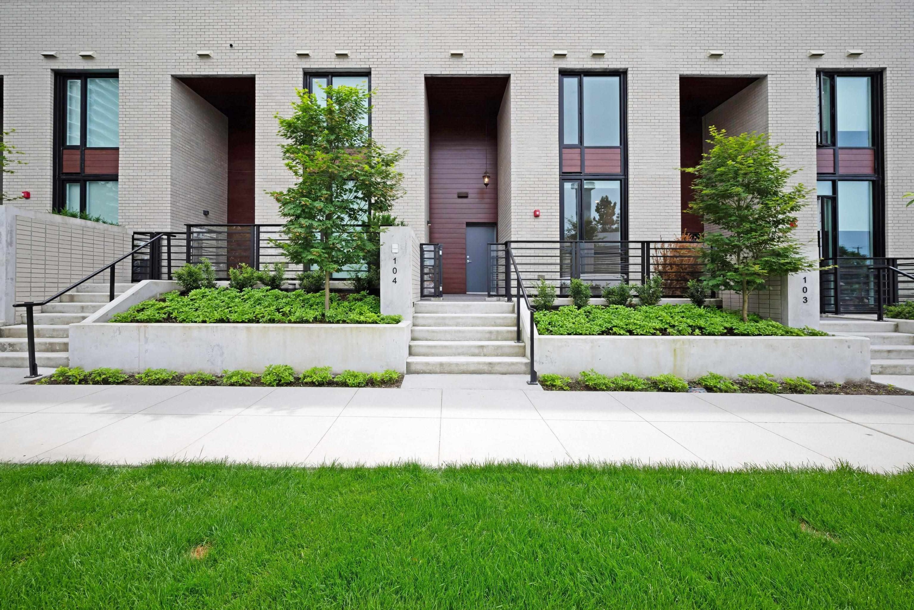 104-10333 133 Street, Surrey, BC