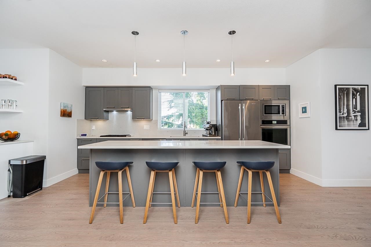 235-2218 Oak Meadows Drive, Surrey, BC