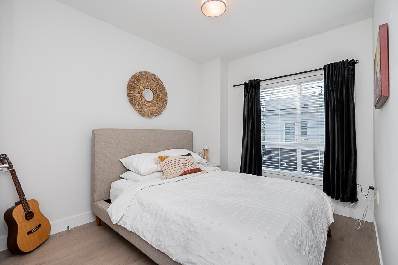 235-2218 Oak Meadows Drive, Surrey, BC