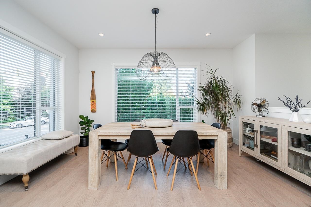 235-2218 Oak Meadows Drive, Surrey, BC