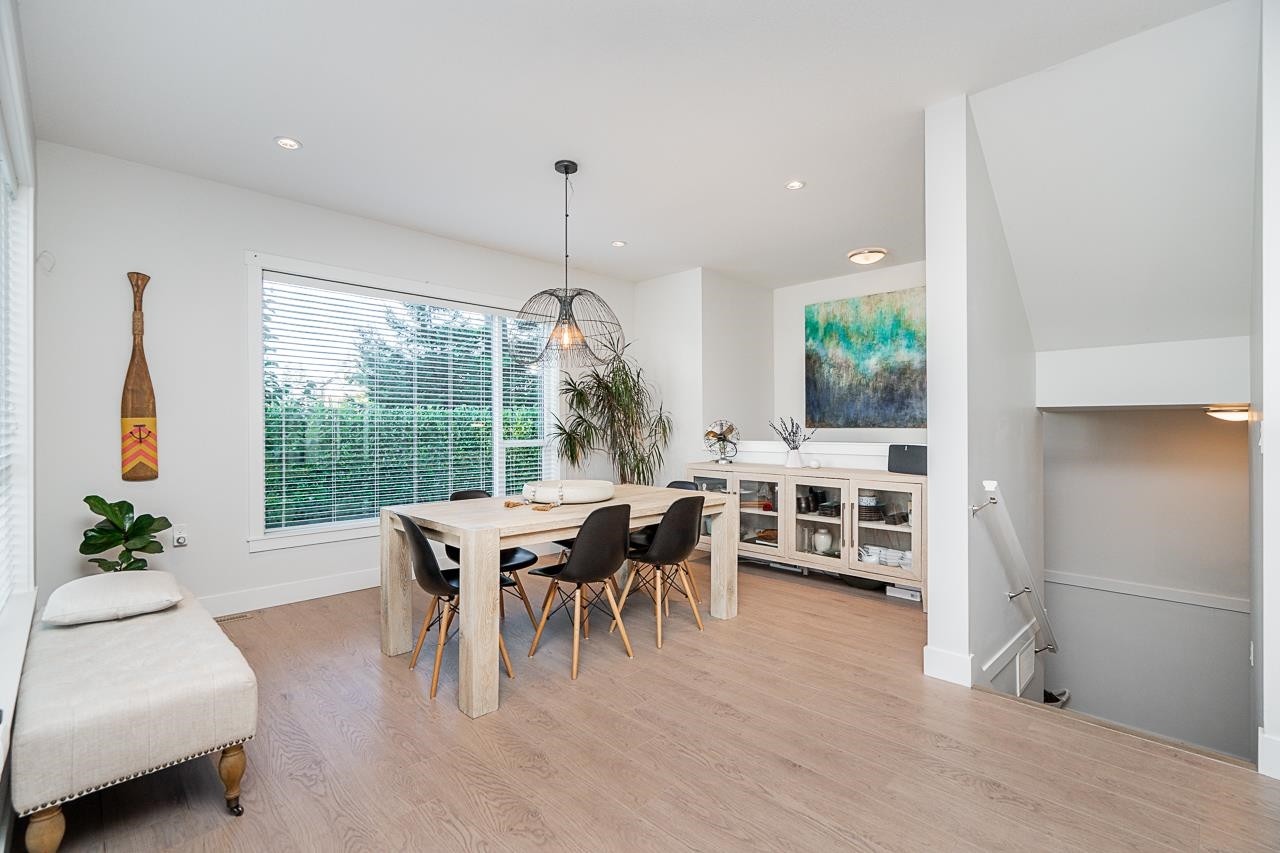 235-2218 Oak Meadows Drive, Surrey, BC