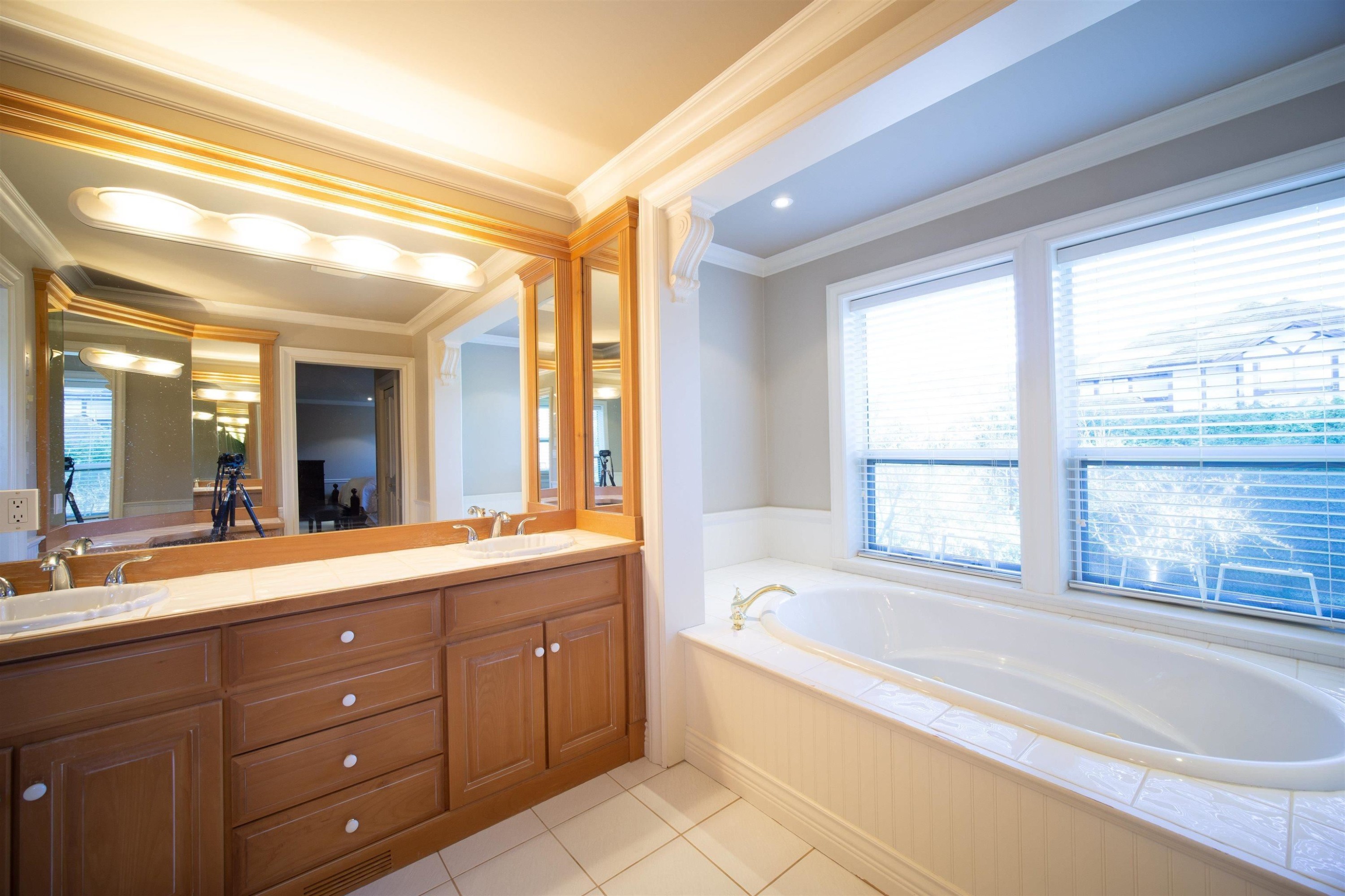 2530 138A Street, Surrey, BC