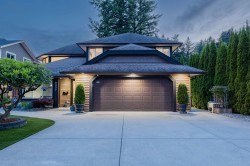 8337 Shimek Street Mission, BC V2V 6S2