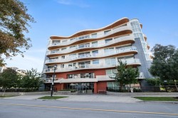 511-20416 Park Avenue Langley, BC V3A 0N2