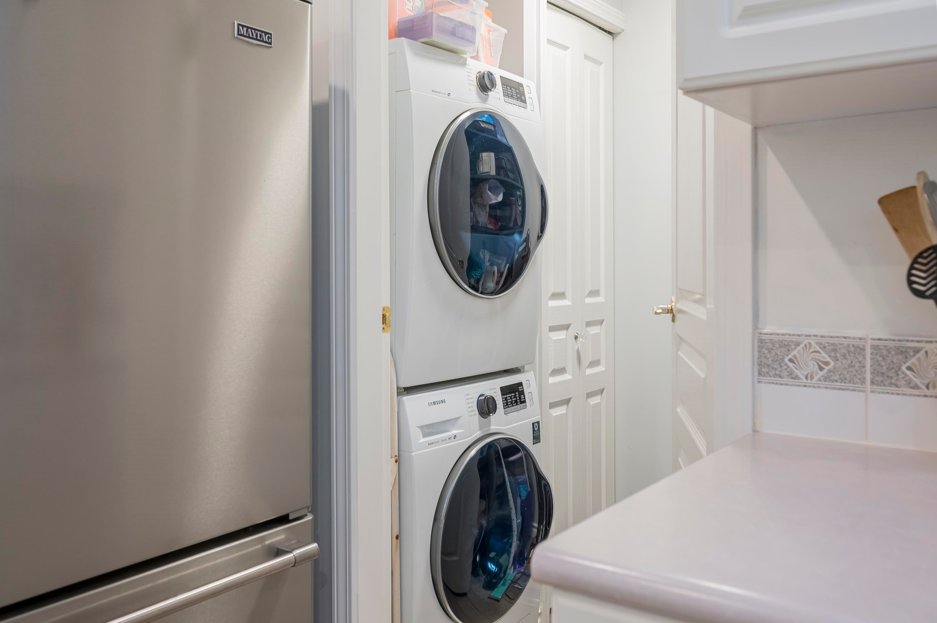 208-10320 156 Street, Surrey, BC