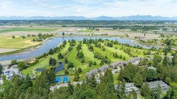 4-14085 Nico Wynd Place Surrey, BC V4P 1J2