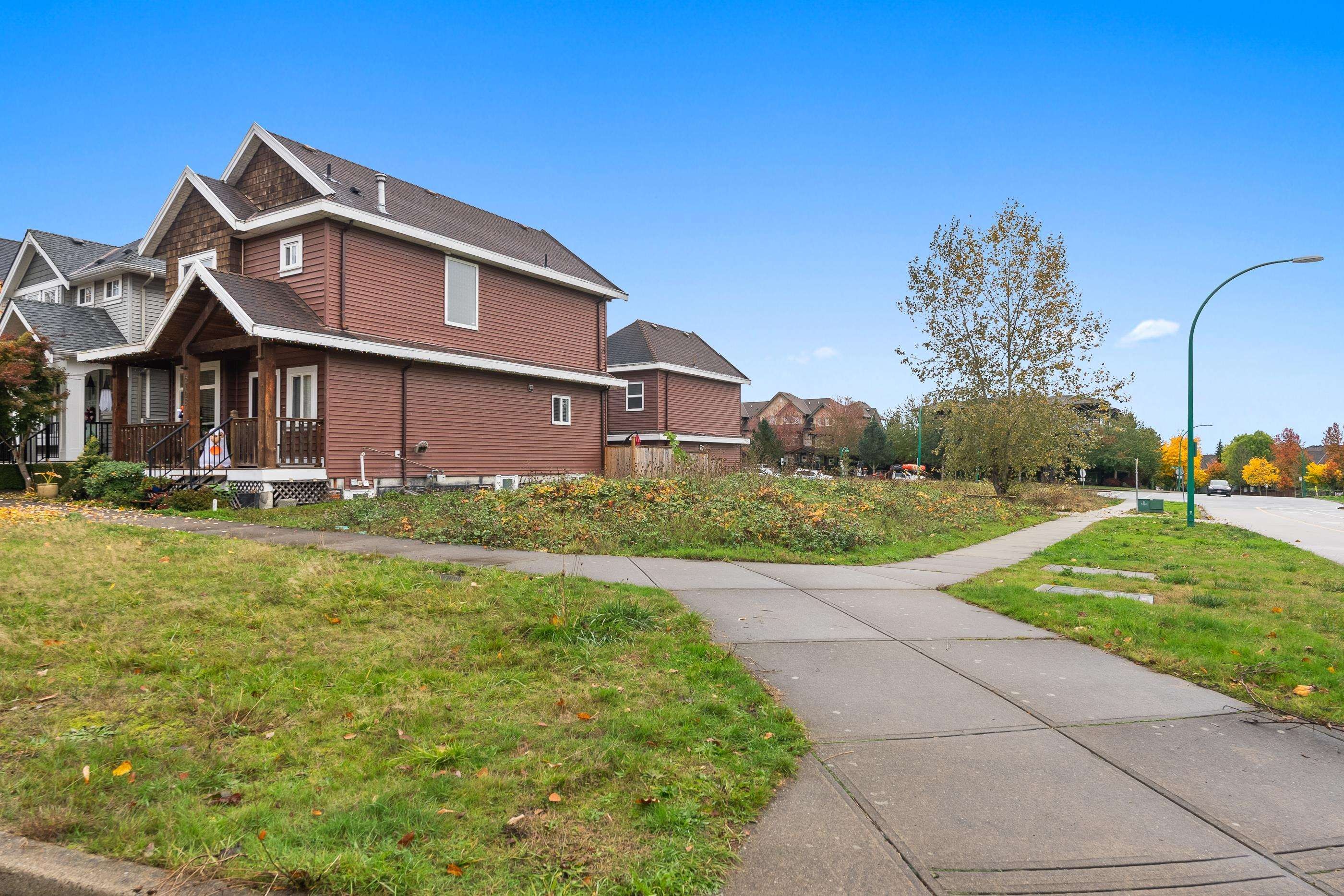 6702 191A Street, Surrey, BC