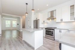 21-5945 176a Street Surrey, BC V3S 0A2