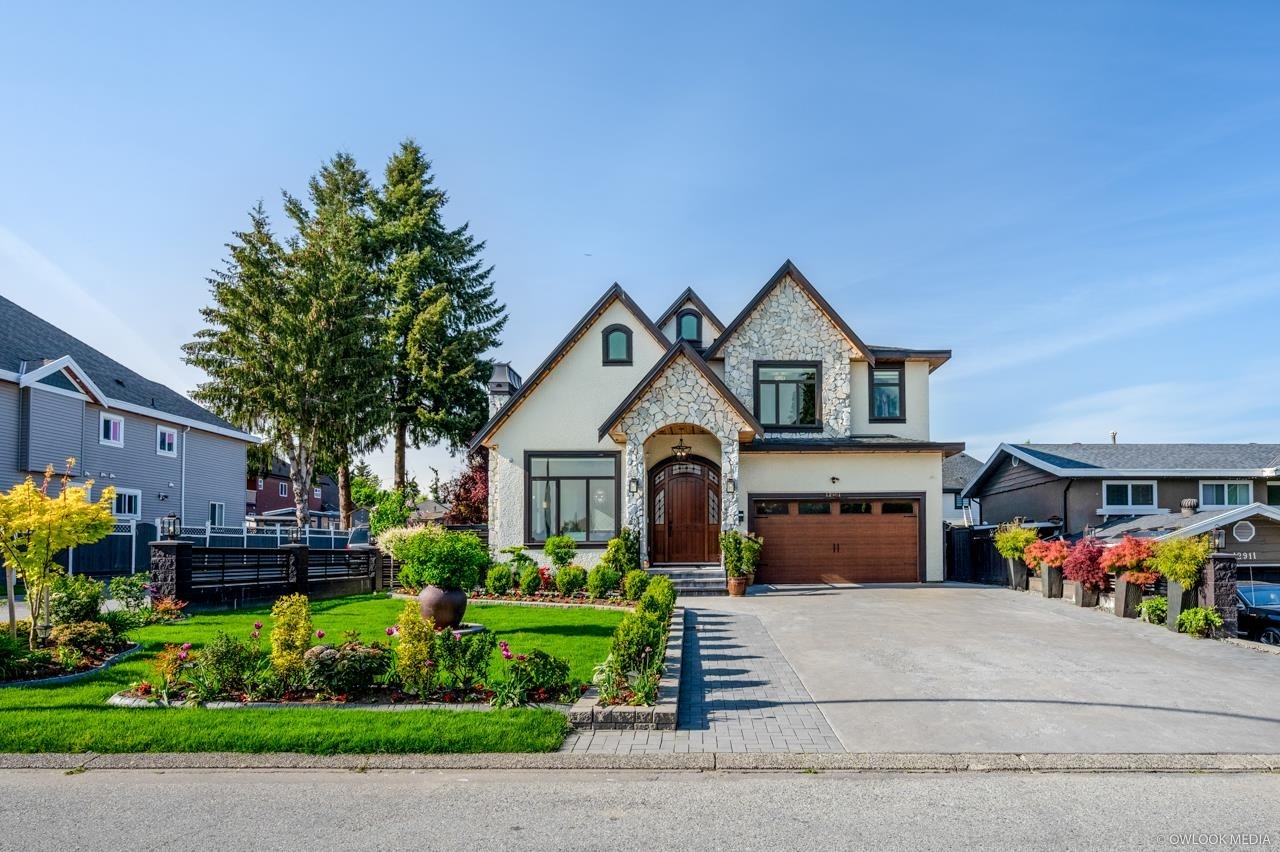 12901 92A Avenue, Surrey, BC