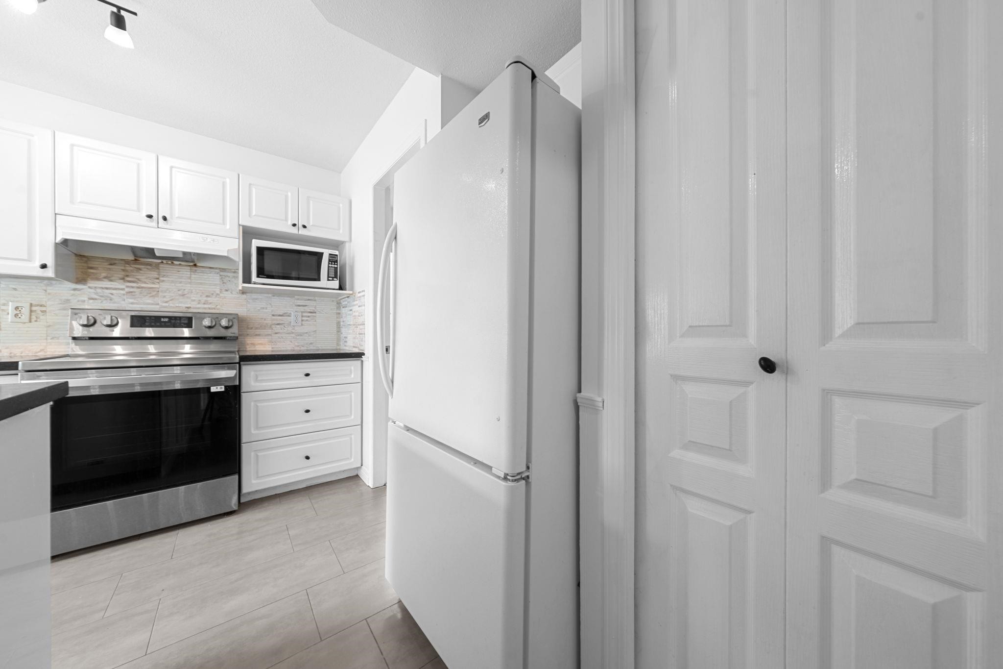 113-15550 26 Avenue, Surrey, BC