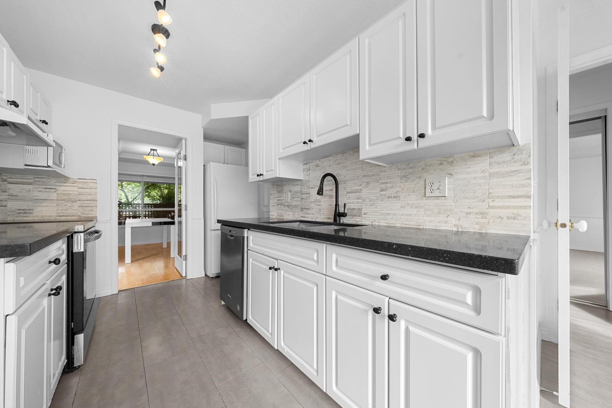 113-15550 26 Avenue, Surrey, BC