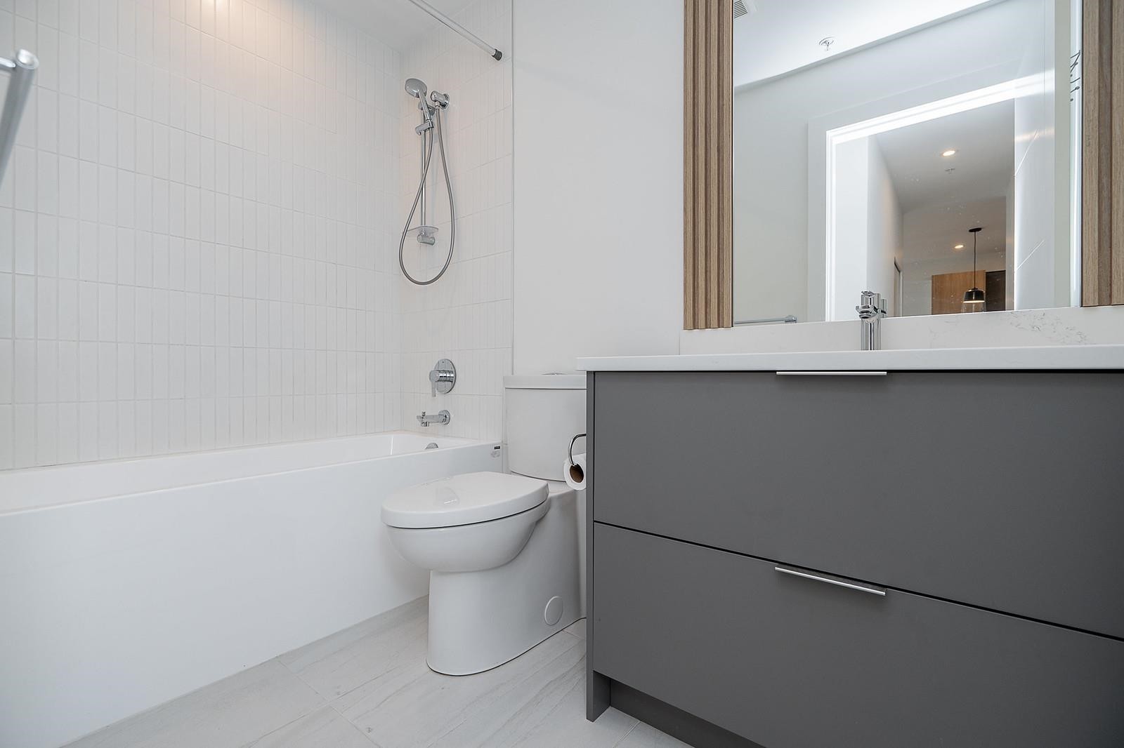 406-20695 Eastleigh Crescent, Langley, BC