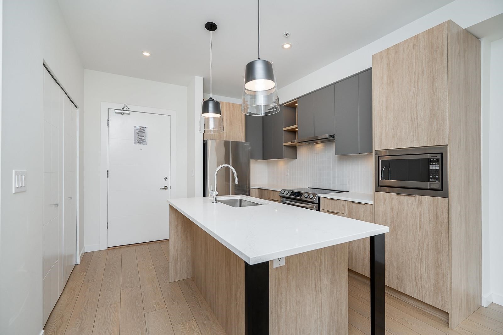 406-20695 Eastleigh Crescent, Langley, BC