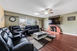 13553 84 Avenue Surrey, BC V3W 3H3