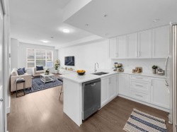 208-9983 Barnston Drive E Surrey, BC V4N 6T3