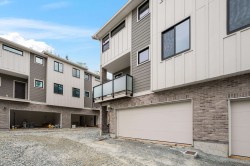 2477 Beck Road Abbotsford, BC V2S 4S3