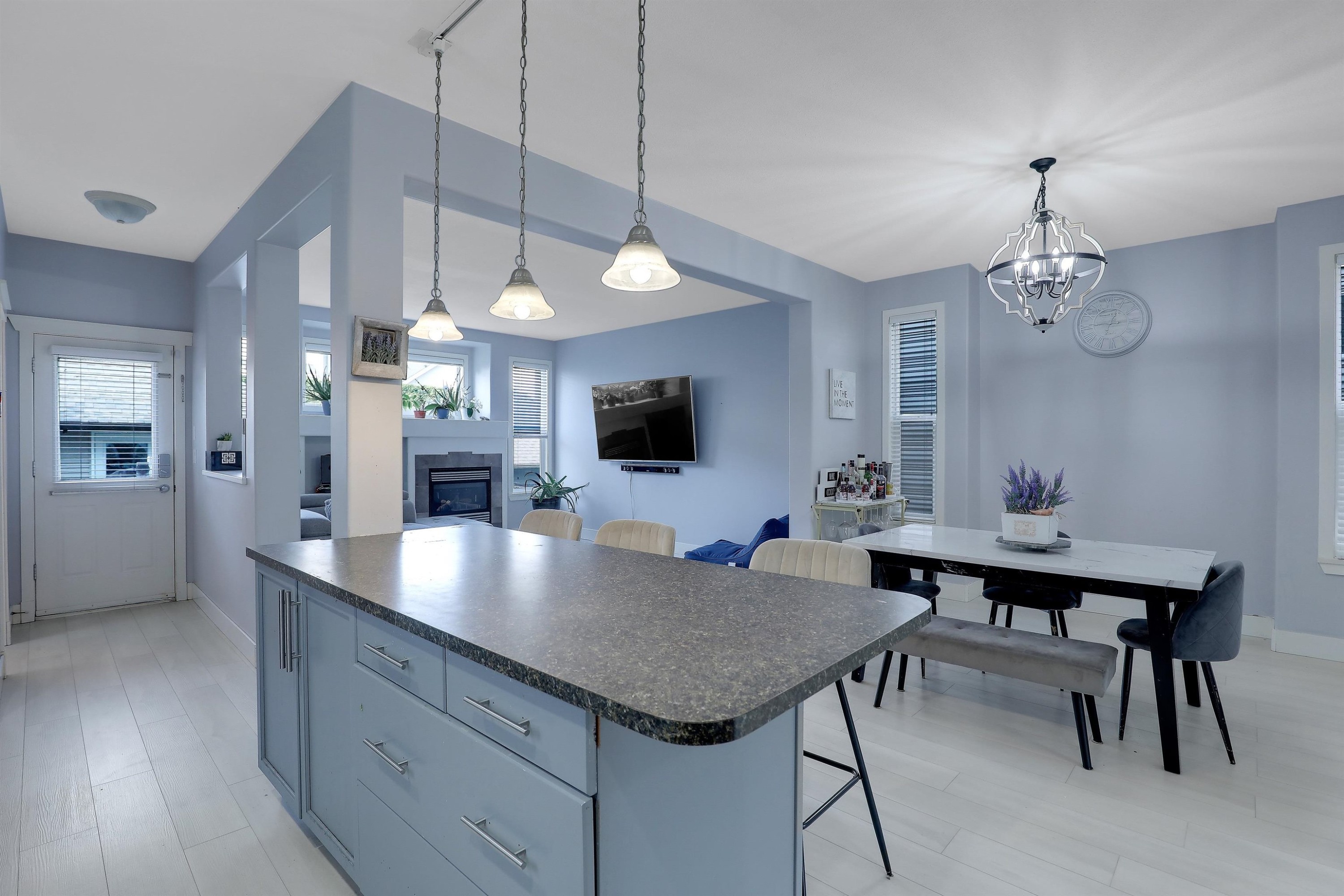 16515 60 Avenue, Surrey, BC