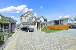 11971 97 Avenue Surrey, BC V3V 2C4