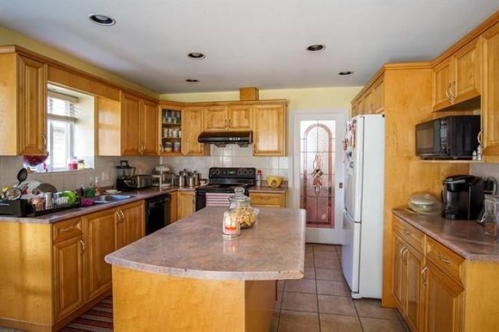 7143 130 Street, Surrey, BC