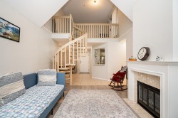 313-7171 121 Street Surrey, BC V3W 1G9