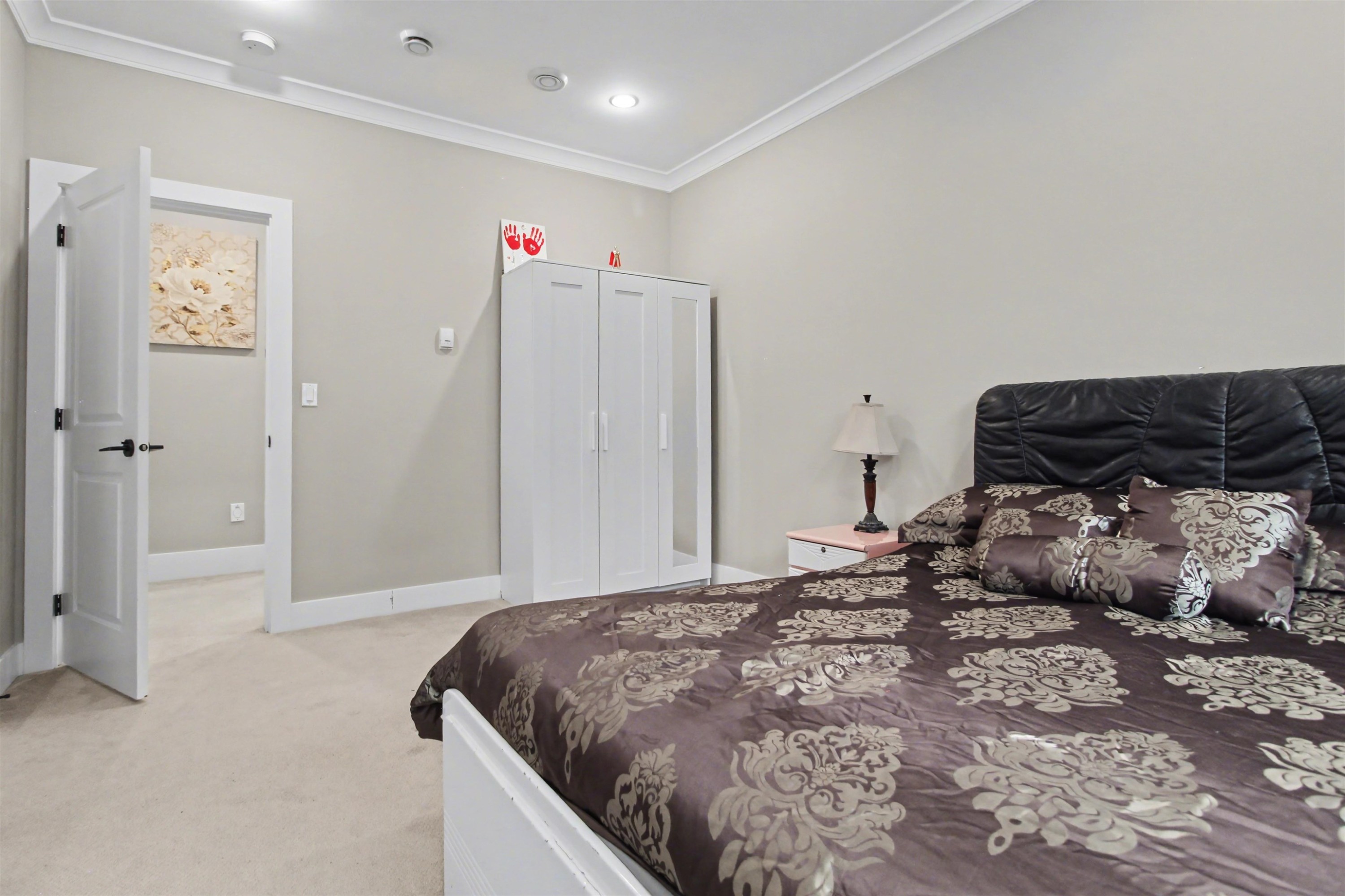 15648 82 Avenue, Surrey, BC