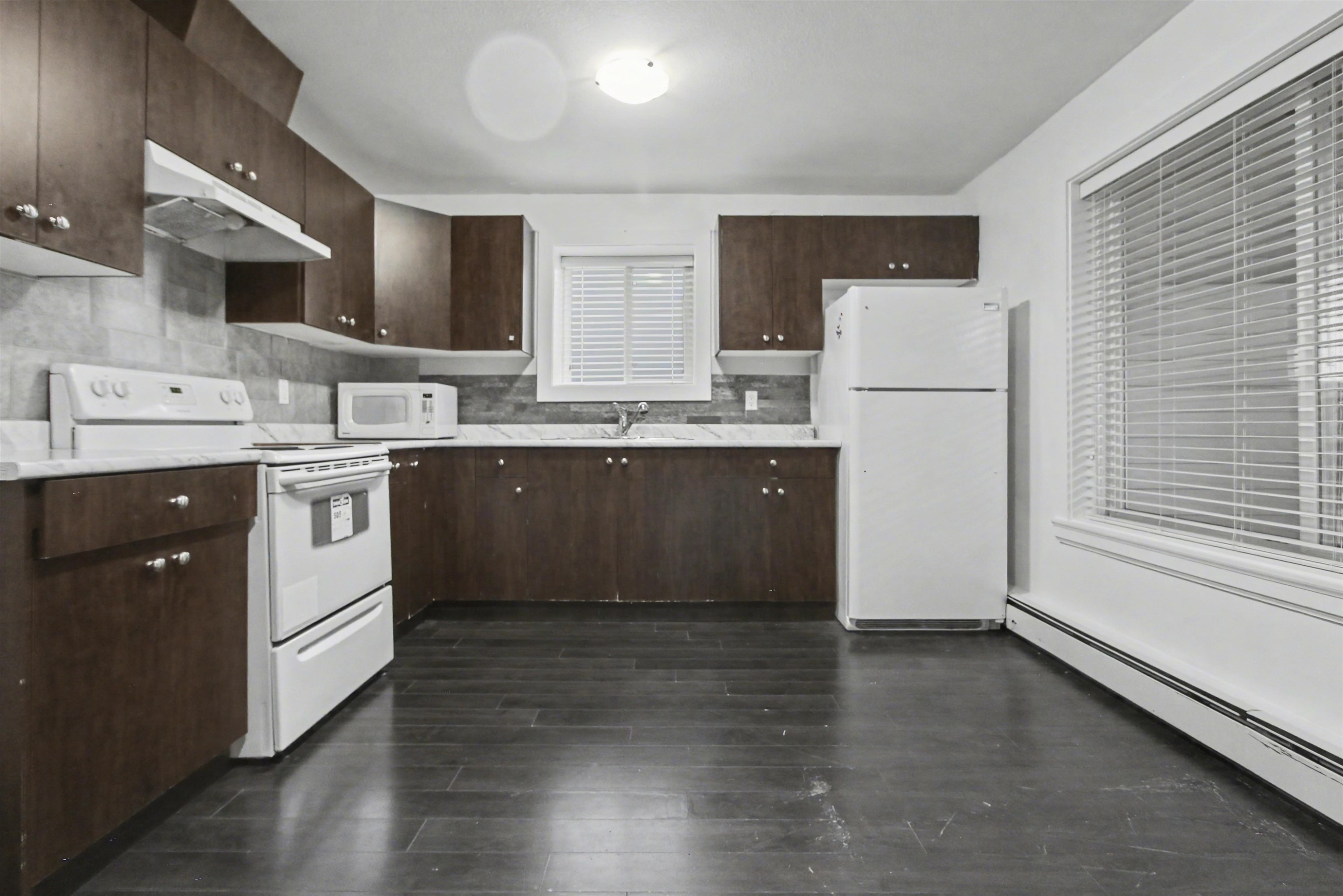 15648 82 Avenue, Surrey, BC