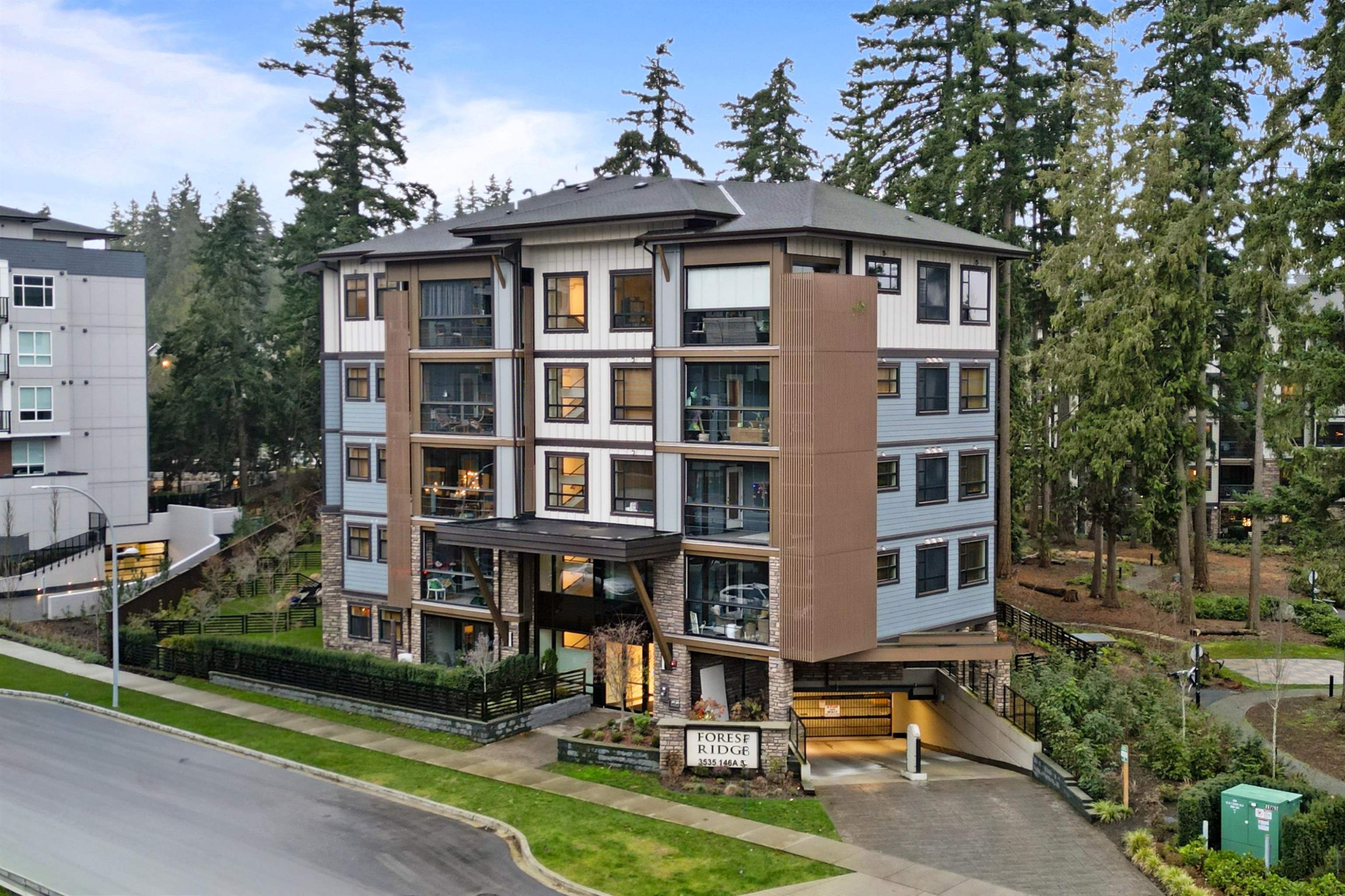 511-3535 146A Street, Surrey, BC