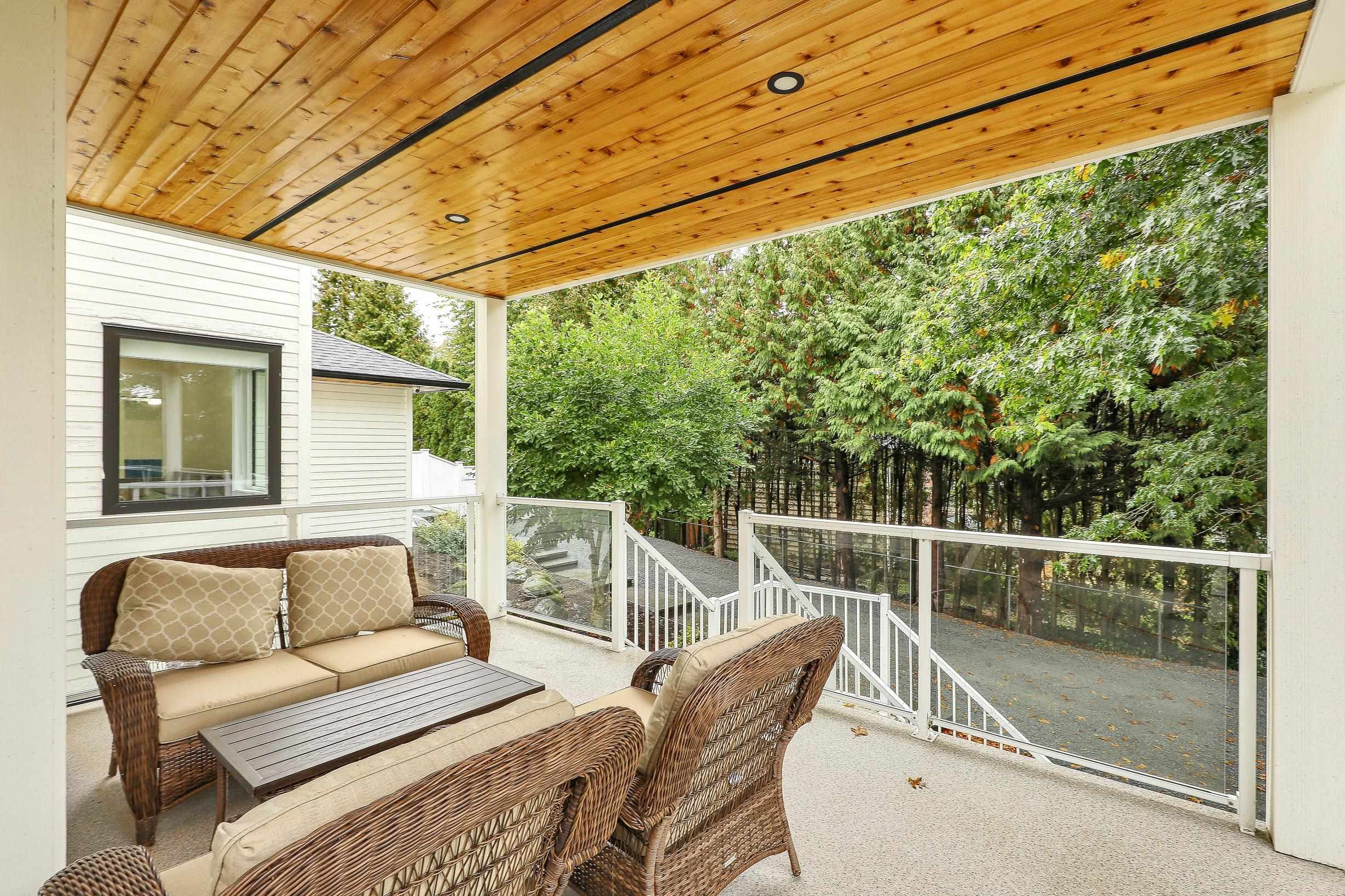 18040 20 Avenue, White Rock, BC