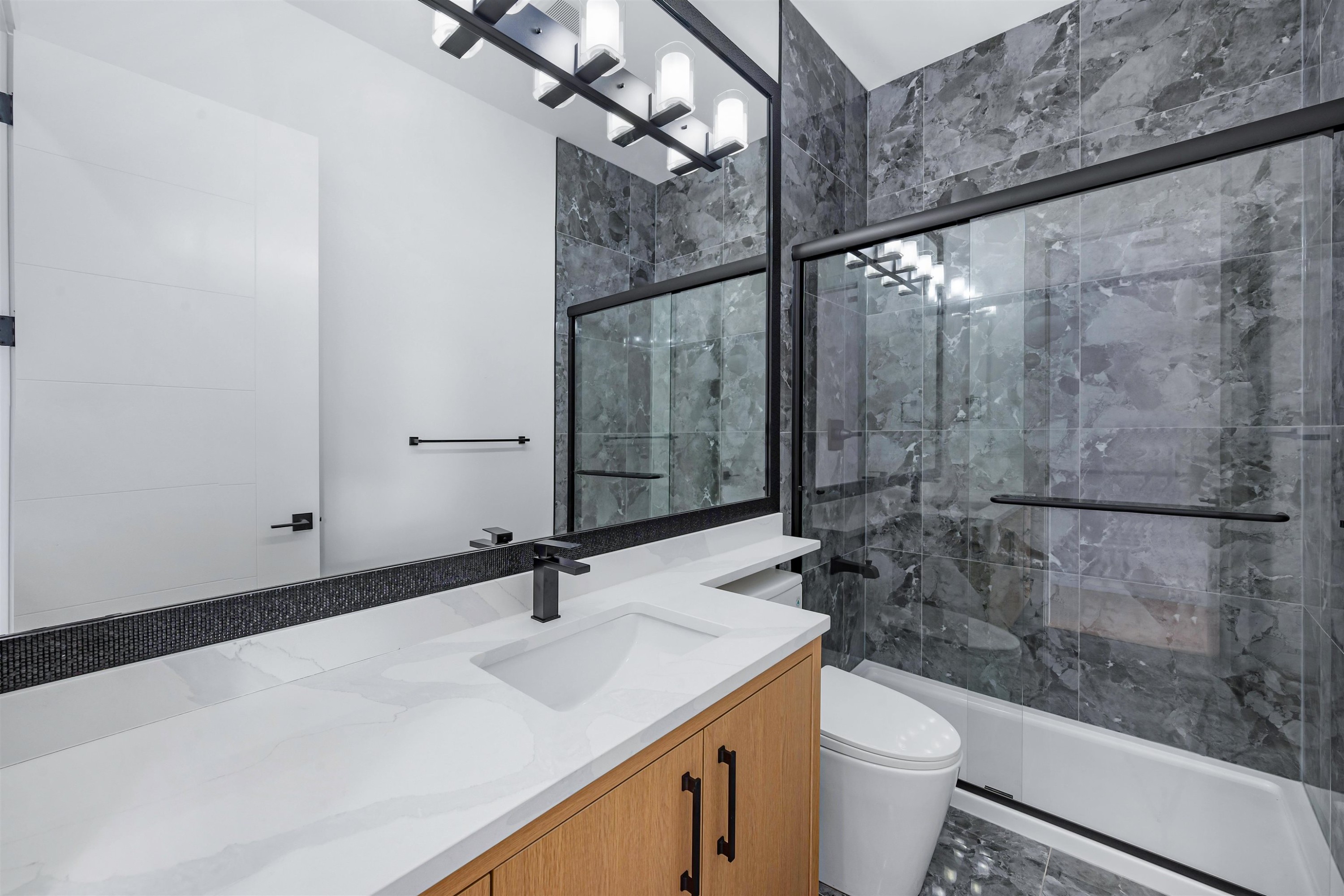 102-18002 63B Avenue, Surrey, BC