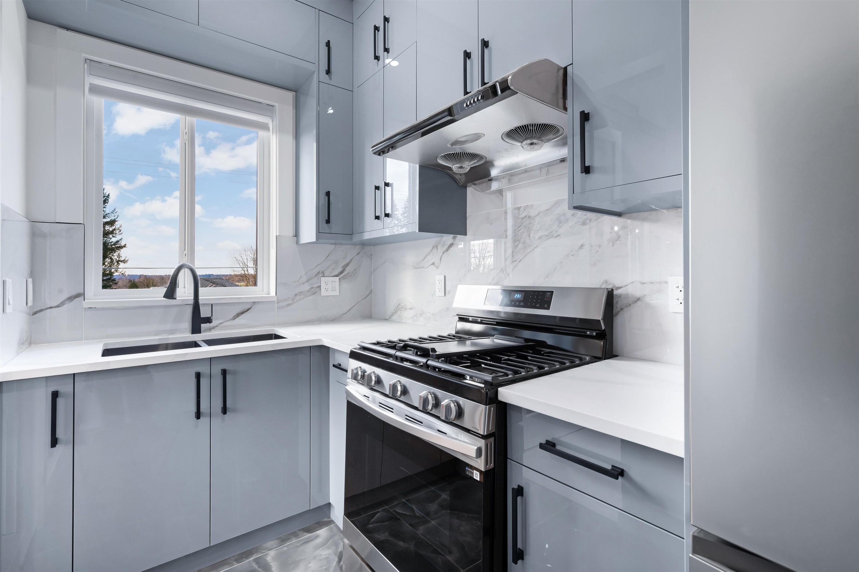 102-18002 63B Avenue, Surrey, BC