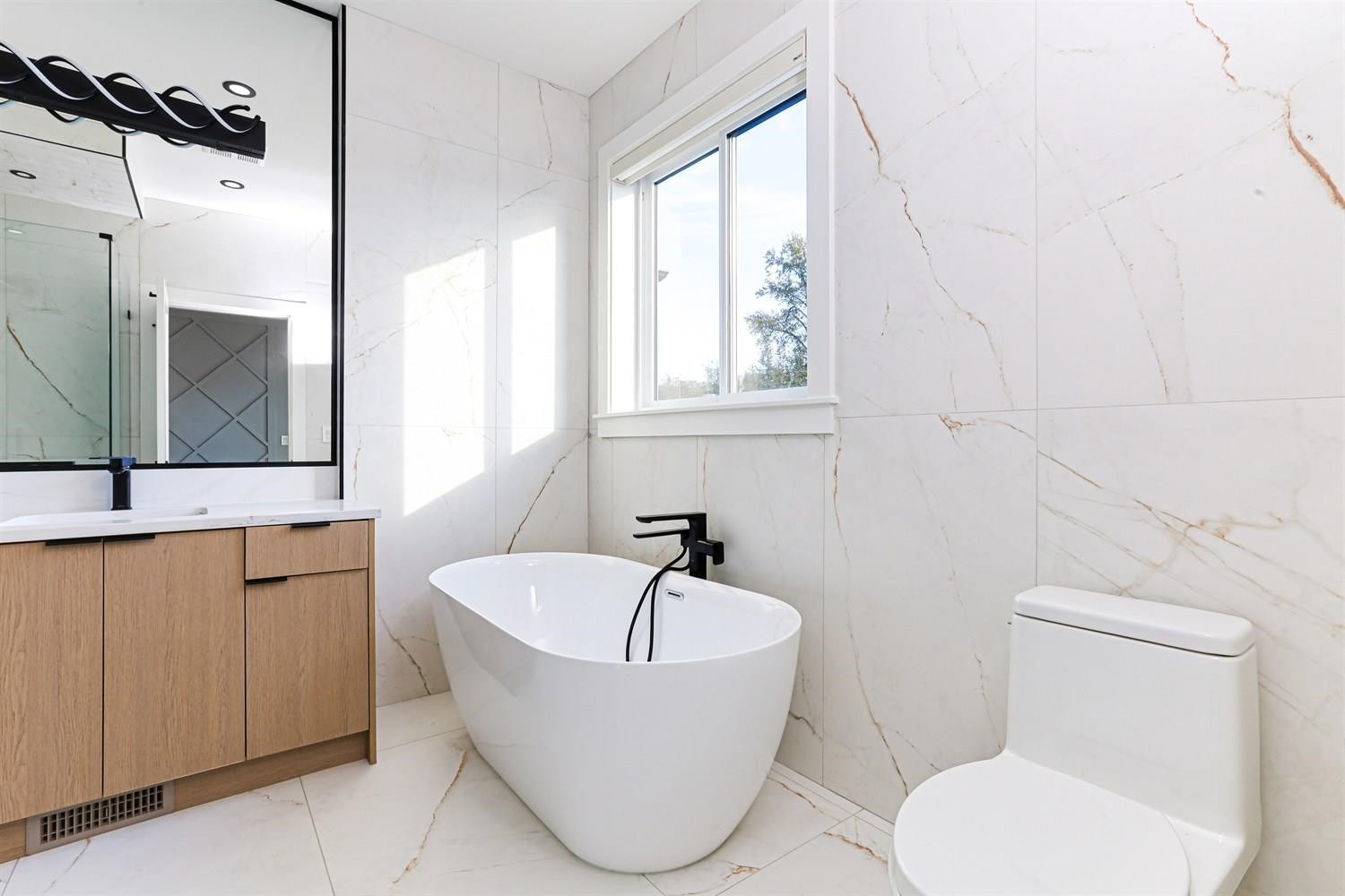 17144 1 Avenue, Surrey, BC