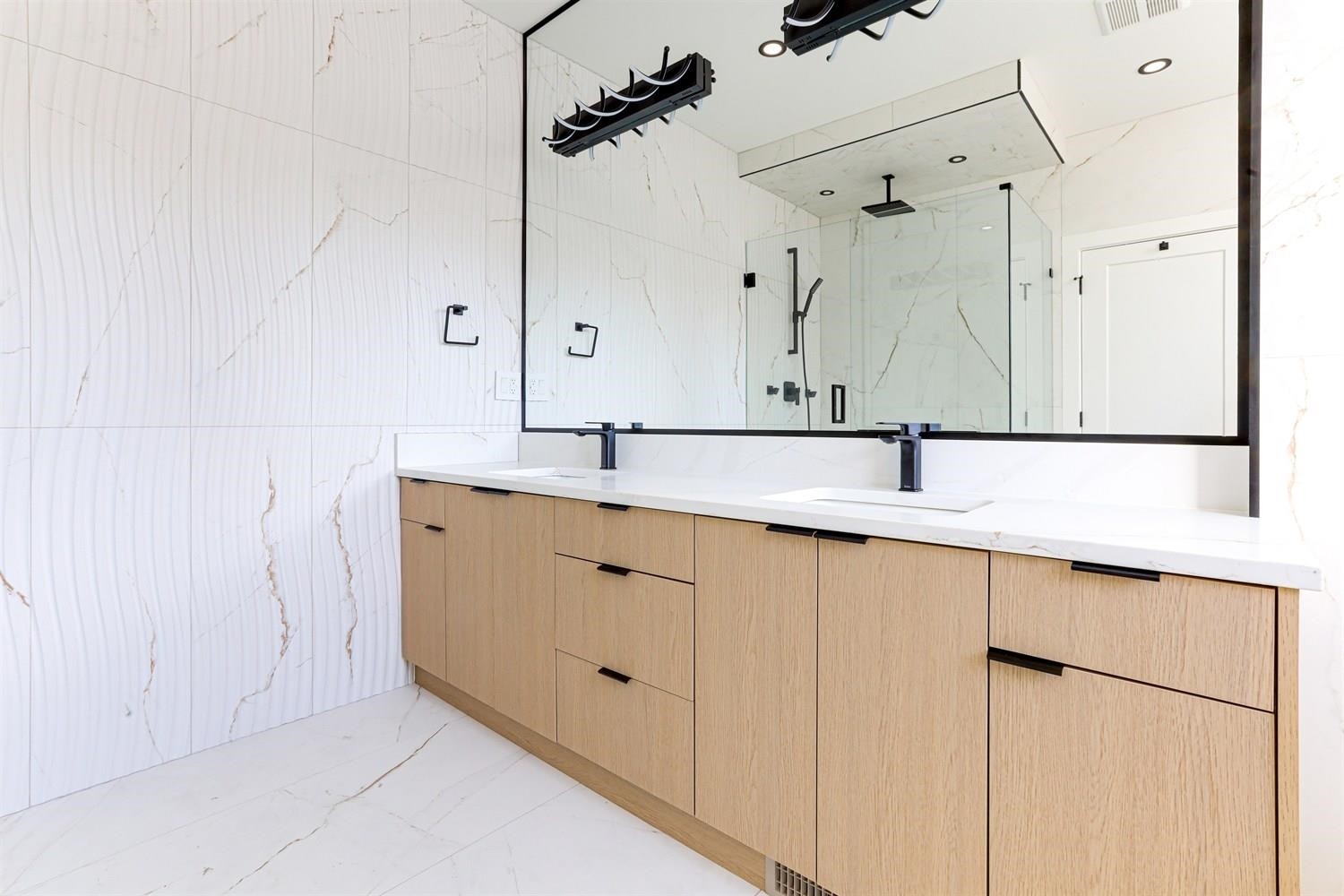 17144 1 Avenue, Surrey, BC