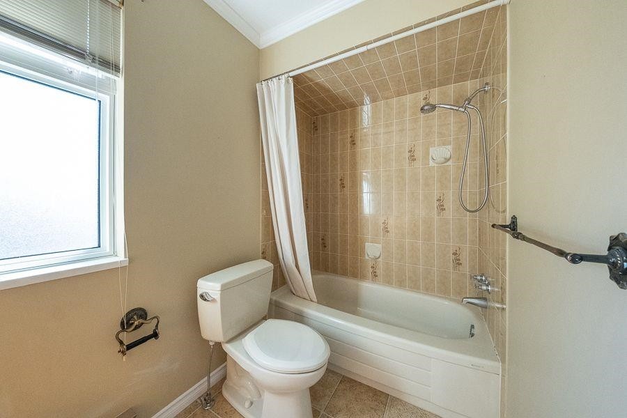 1639 133A Street, Surrey, BC