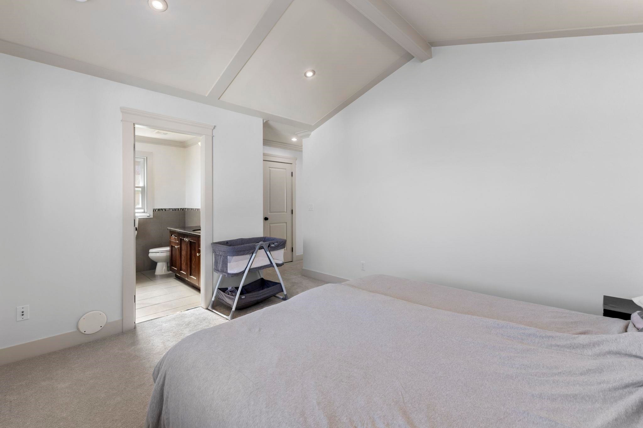 6746 191A Street, Surrey, BC