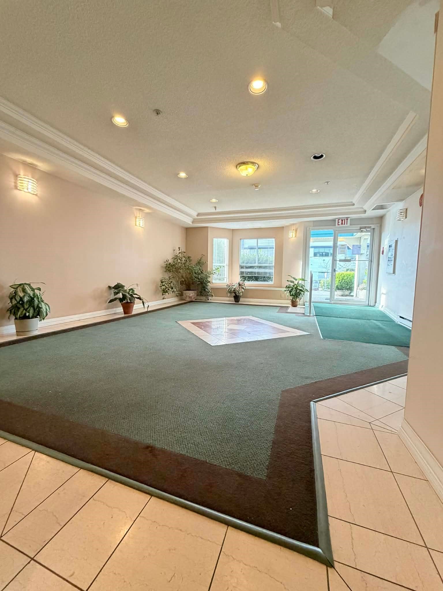 304-5646 200 Street, Langley, BC