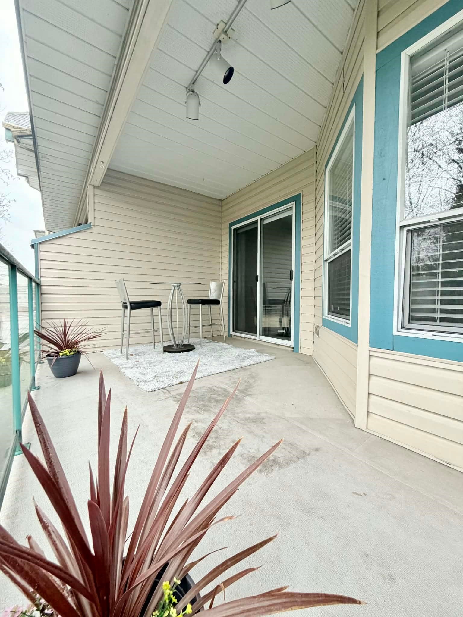 304-5646 200 Street, Langley, BC
