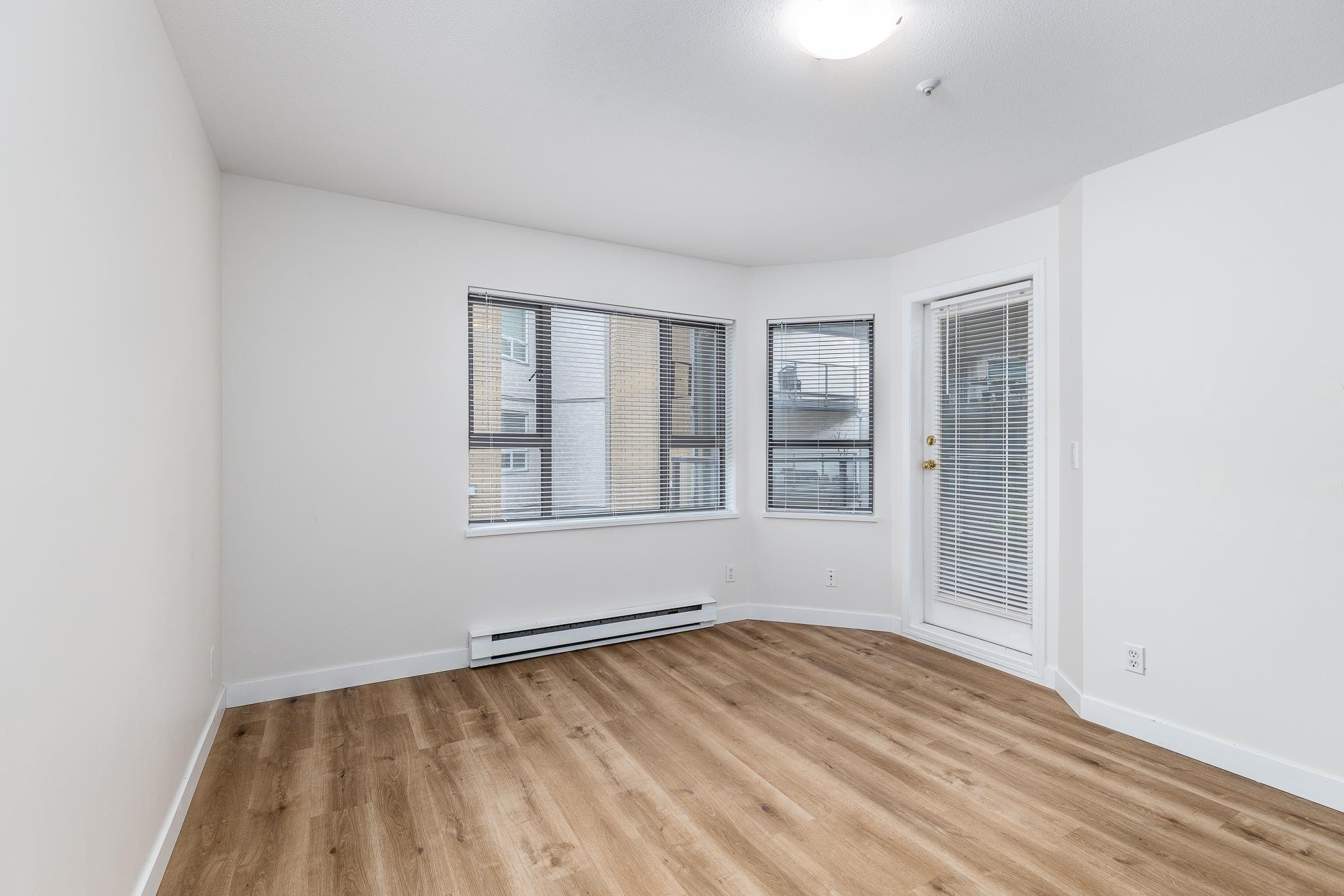 201-15241 18 Avenue, Surrey, BC