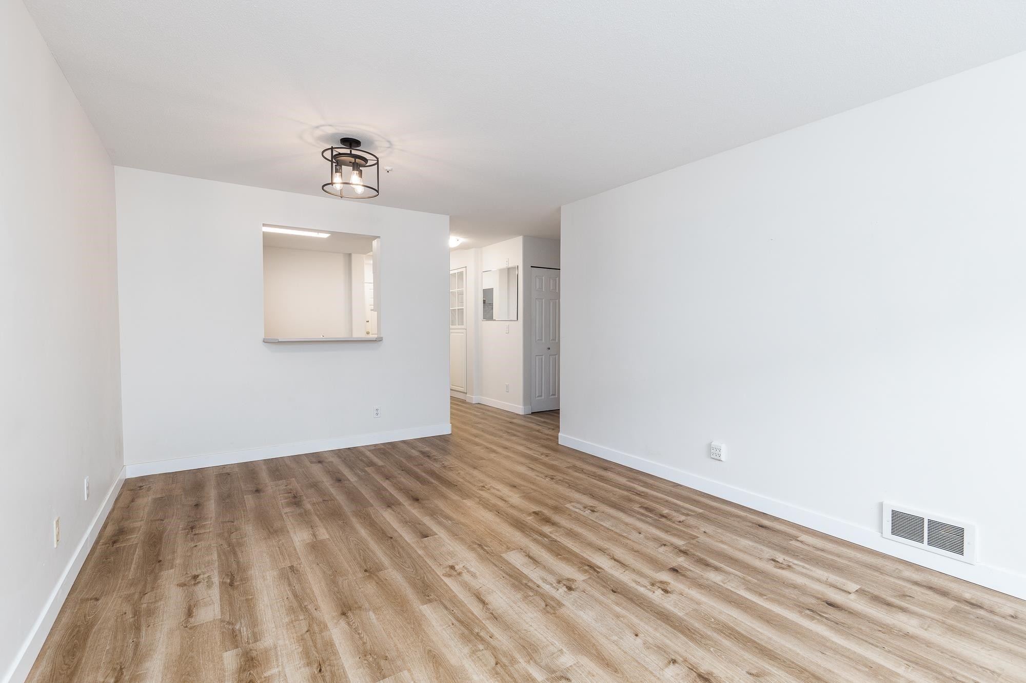 201-15241 18 Avenue, Surrey, BC