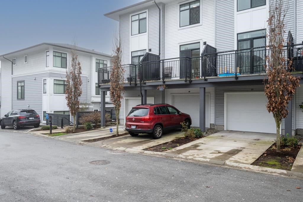 109-15235 Sitka Drive, Surrey, BC