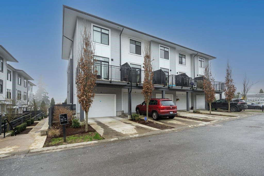 109-15235 Sitka Drive, Surrey, BC