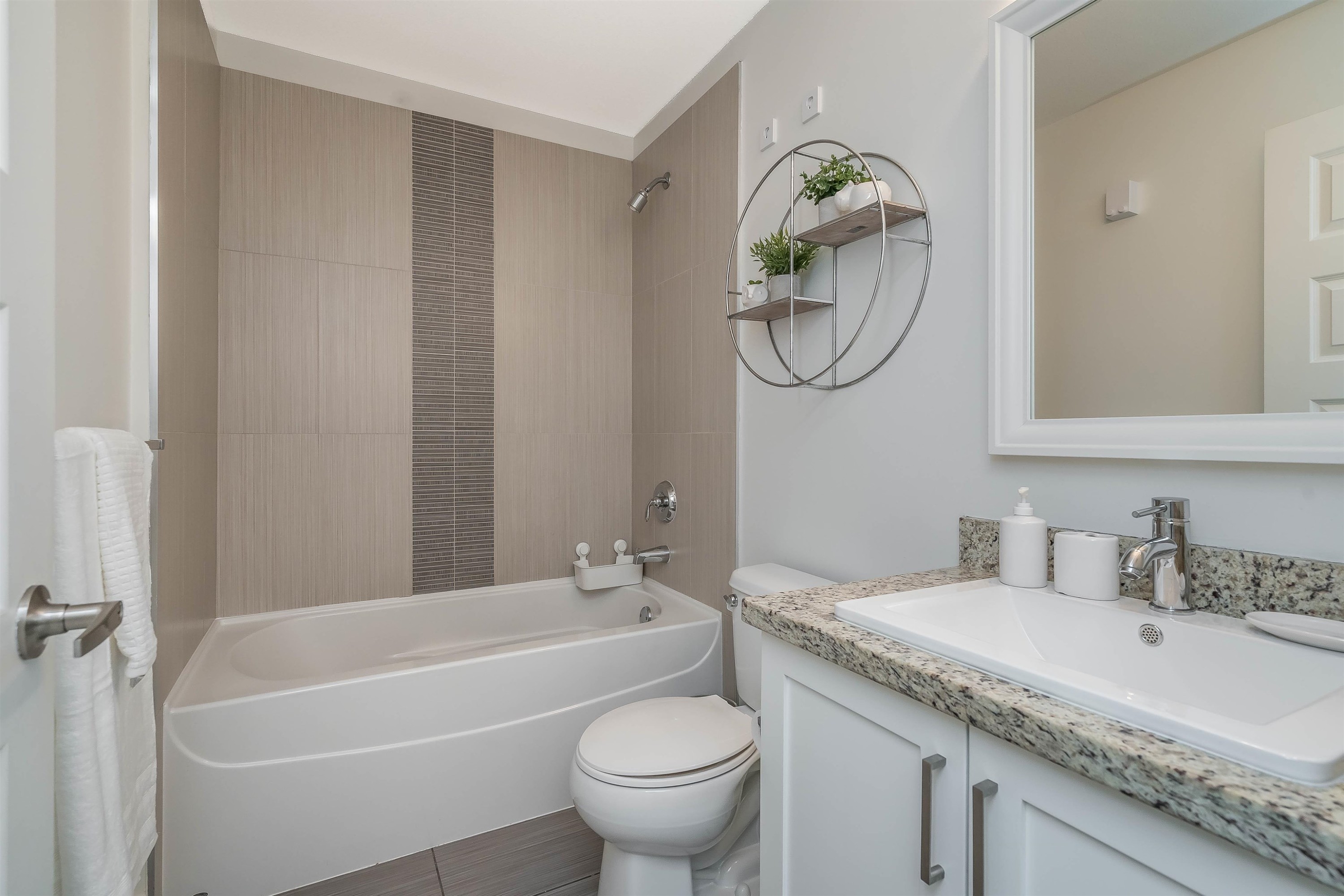 72-19525 73 Avenue, Surrey, BC