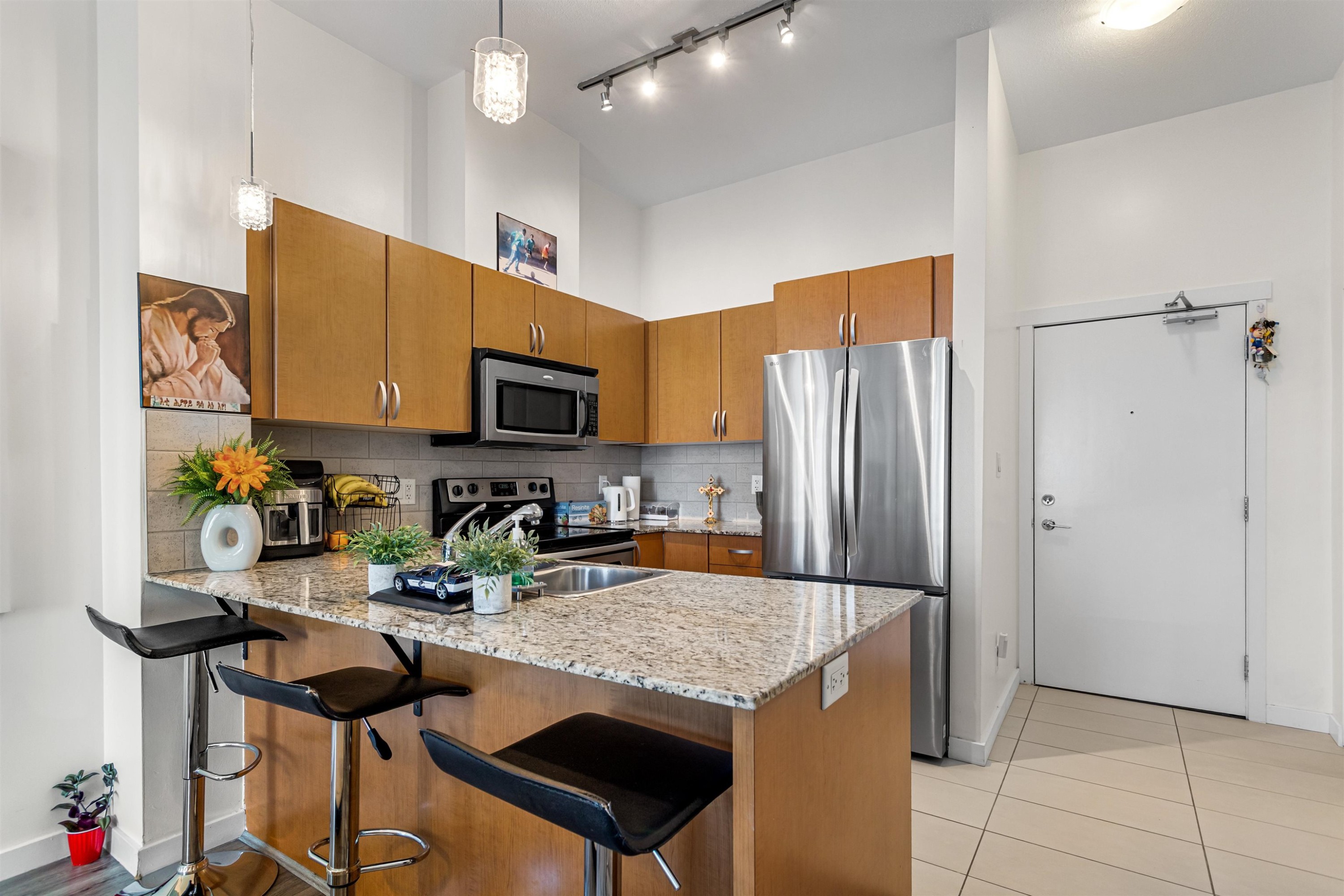 516-13733 107A Avenue, Surrey, BC