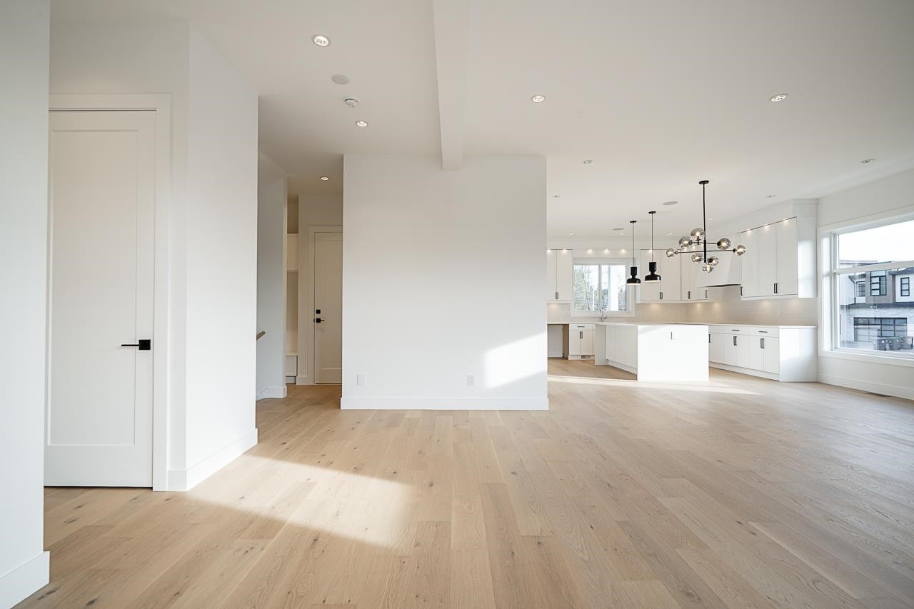 1910 167A Street, Surrey, BC