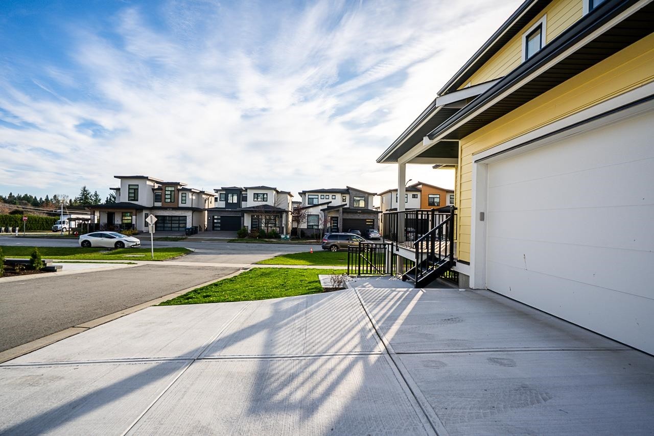 1910 167A Street, Surrey, BC