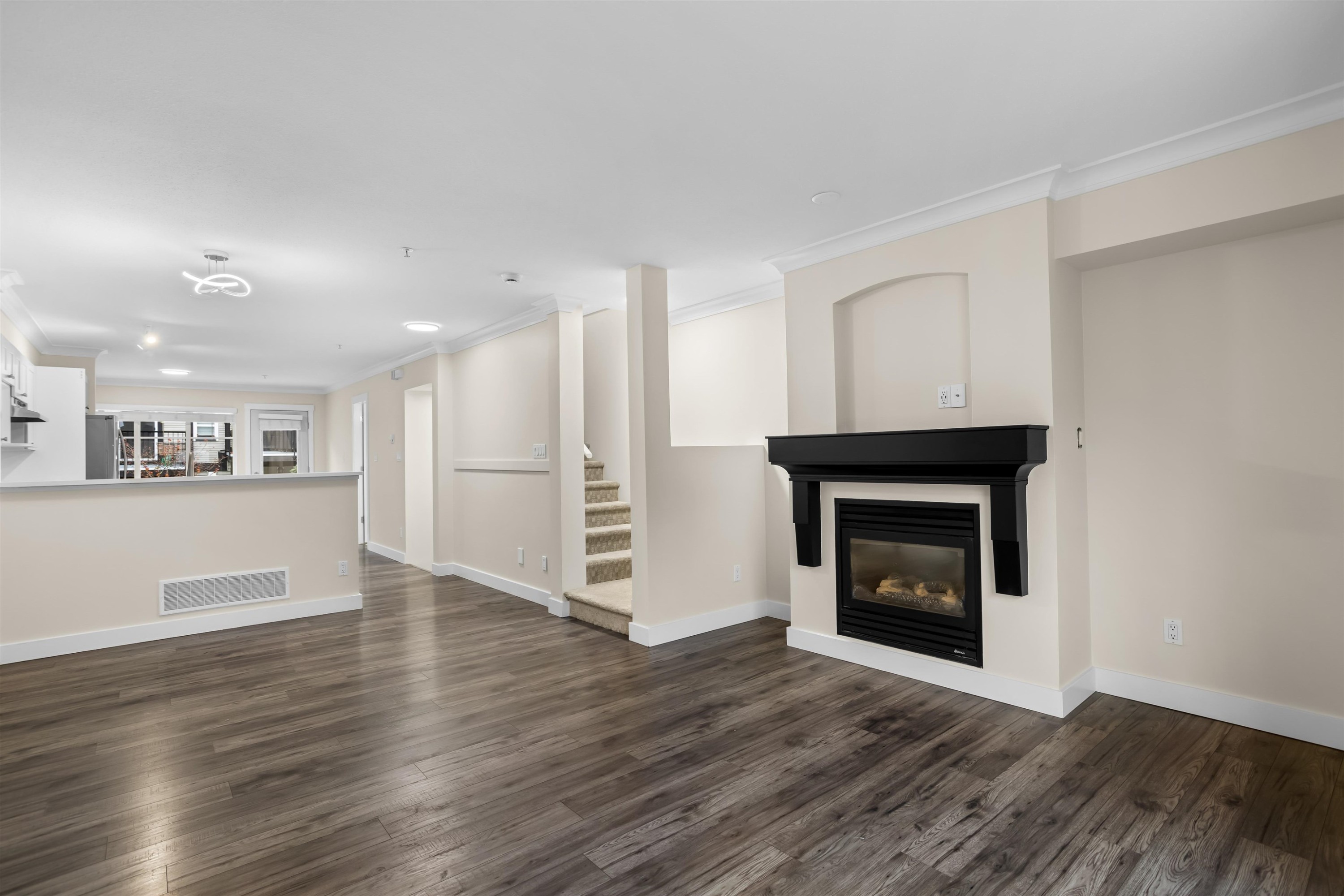 67-6651 203 Street, Langley, BC